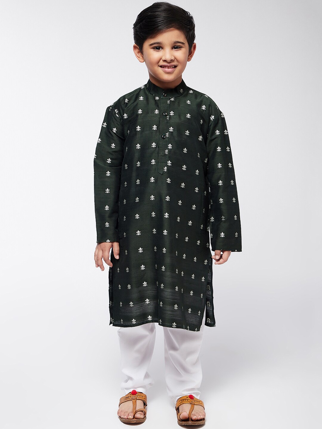

SOJANYA Boys Green Ethnic Motifs Kurta with Pyjamas