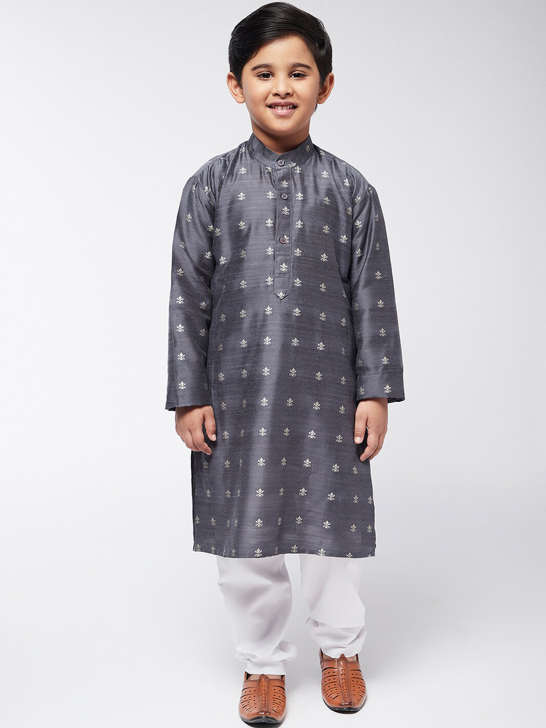 

SOJANYA Boys Grey Ethnic Motifs Printed Kurta with Churidar