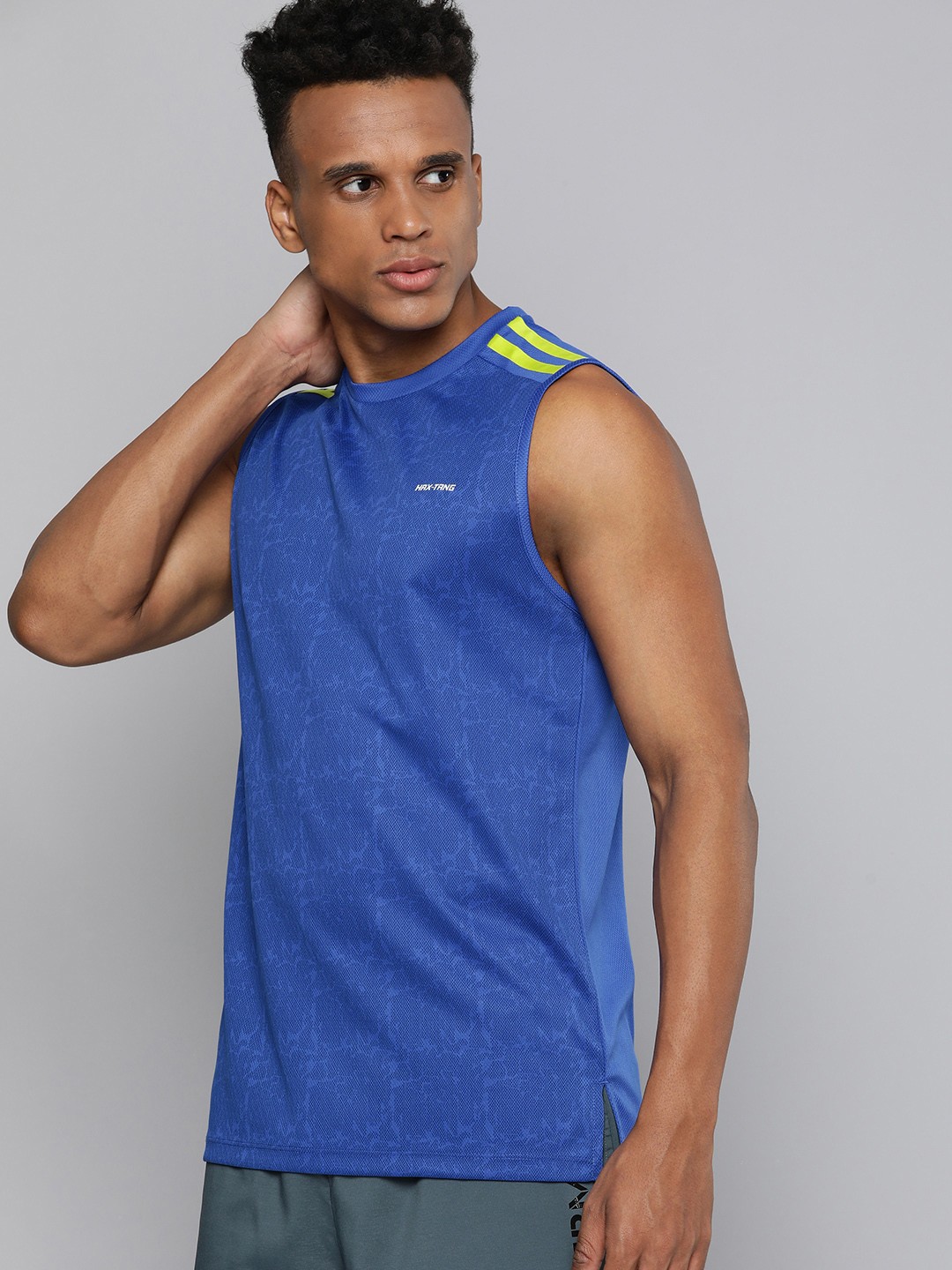 

HRX By Hrithik Roshan Training Men Satin Sky Rapid-Dry Brand Carrier Tshirts, Blue
