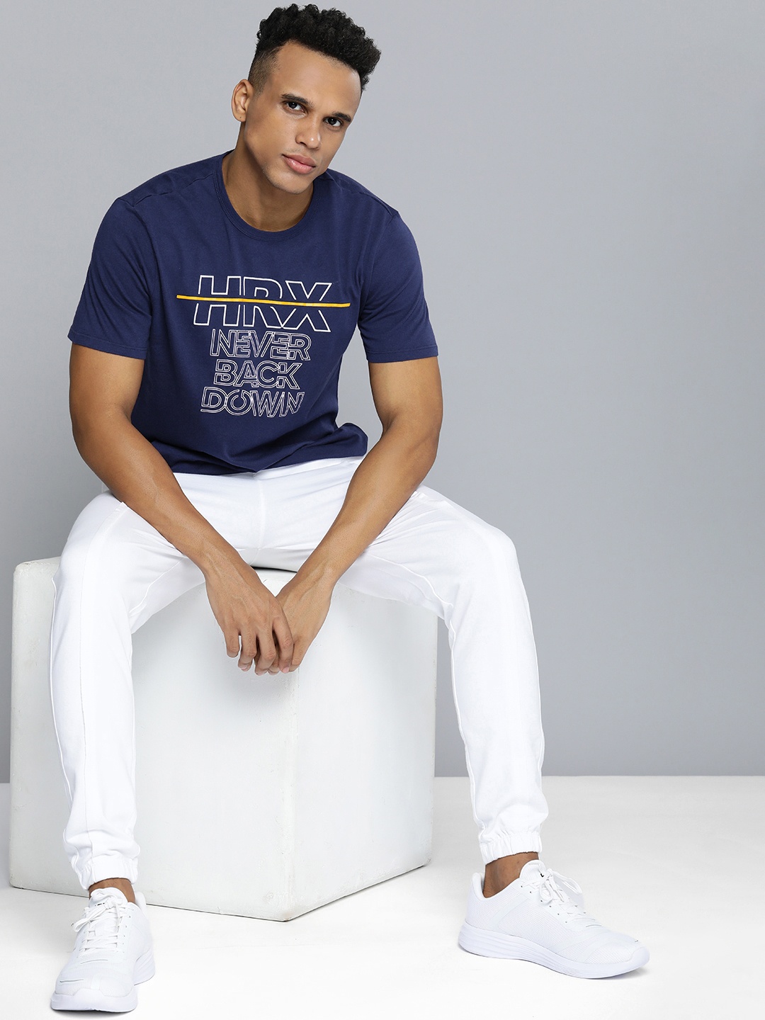 

HRX By Hrithik Roshan Lifestyle Men Blue & White Bio-Wash Brand Carrier Tshirts