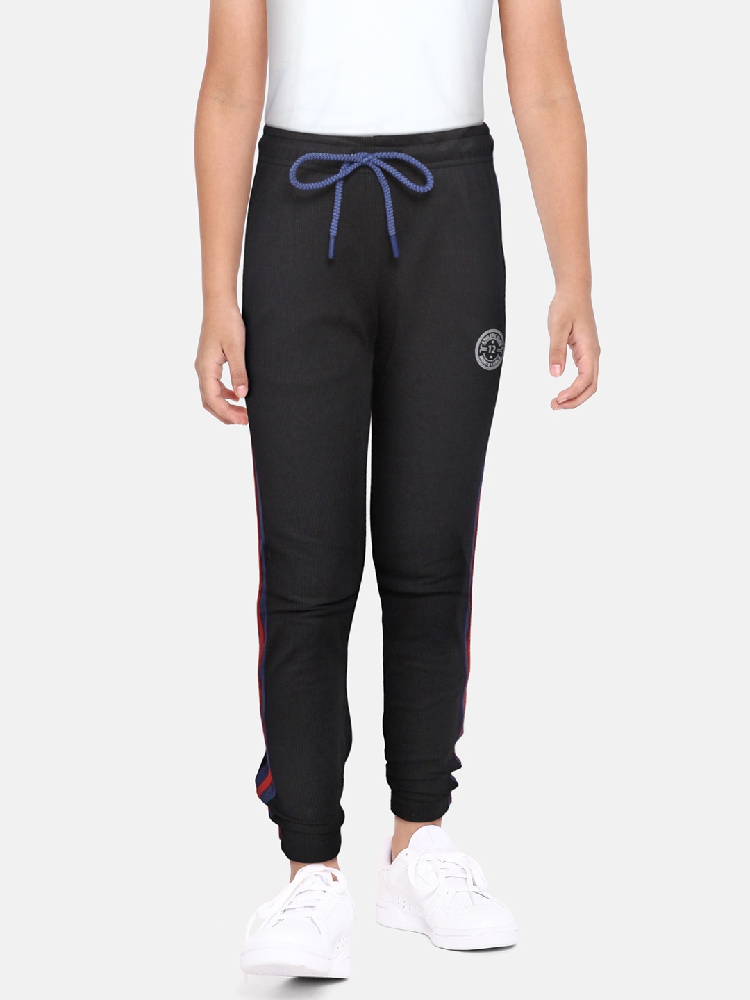 

Monte Carlo Boys Black & Navy Blue Solid Track Pants