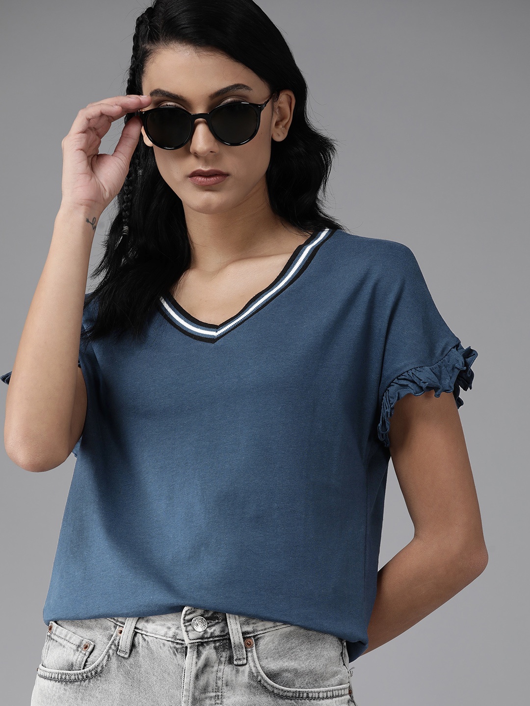 

The Roadster Lifestyle Co. Women Teal Blue V-Neck Puff Sleeves Pure Cotton T-shirt