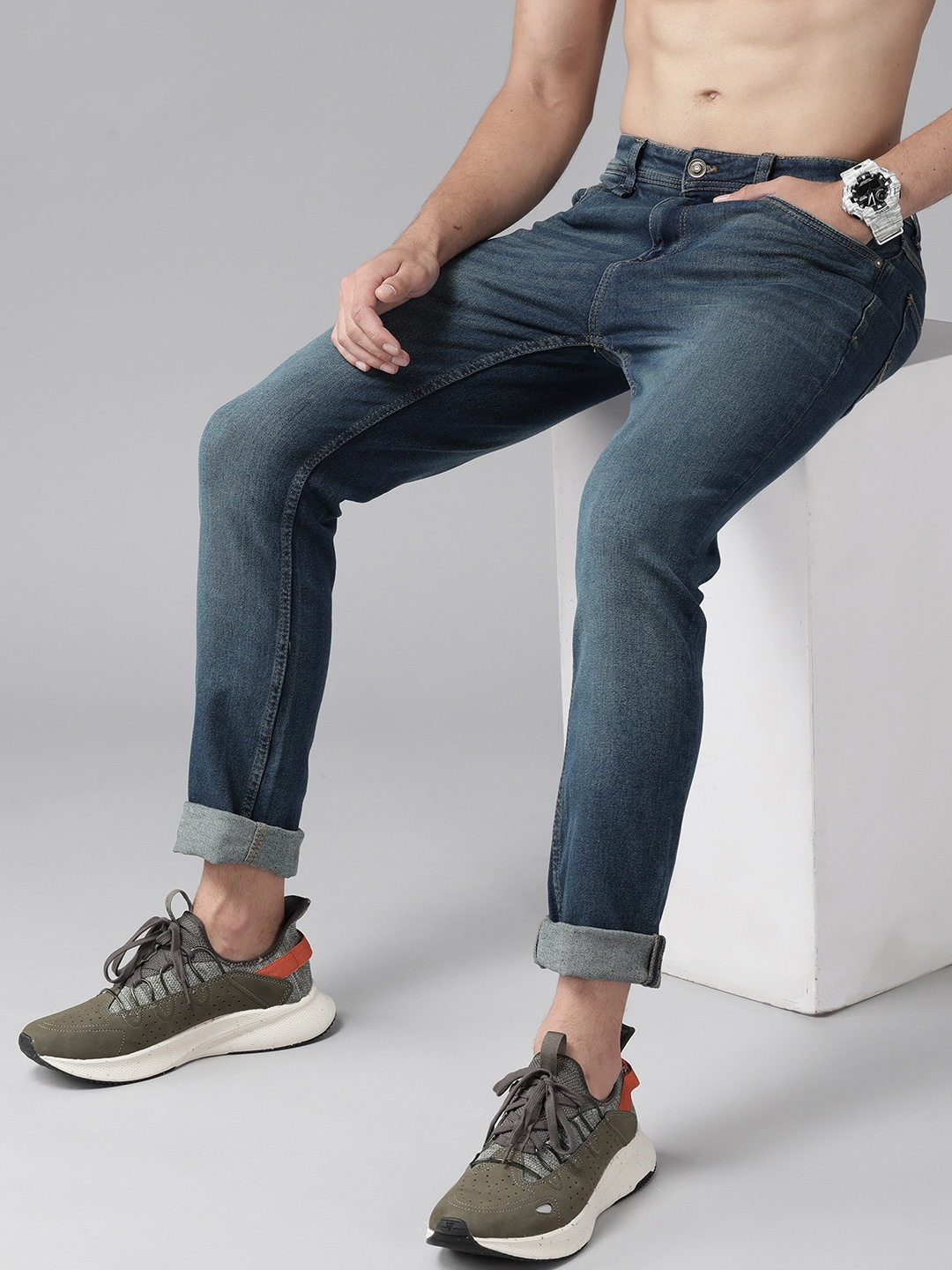 

Roadster Men Blue Skinny Fit Light Fade Stretchable Jeans