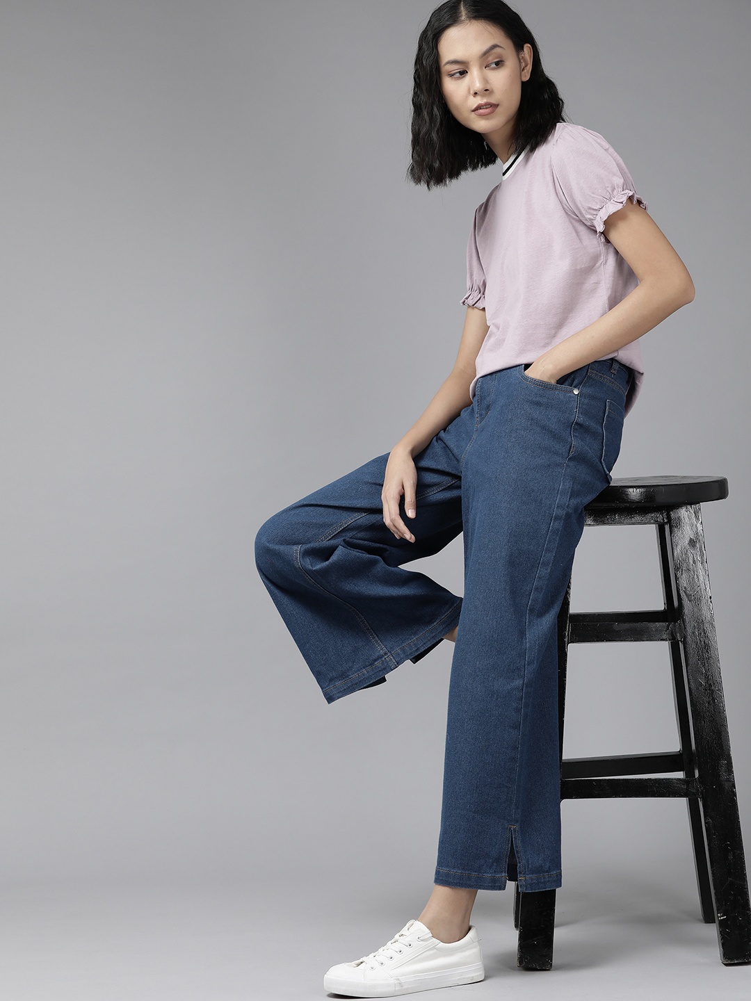 

The Roadster Lifestyle Co. Women Lavender Solid Pure Cotton Puff Sleeves Top