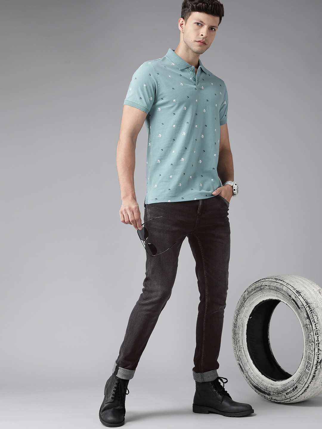 

Roadster Men Charcoal Grey Skinny Fit Light Fade Stretchable Jeans