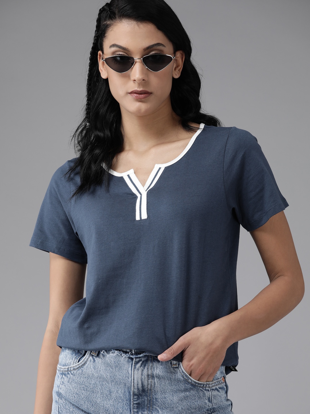 

The Roadster Lifestyle Co. Women Navy Blue Solid Pure Cotton T-shirt