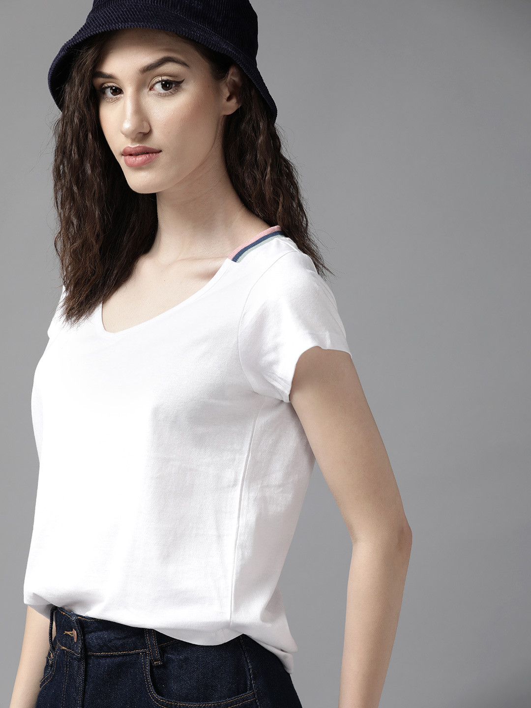 

The Roadster Lifestyle Co. Women White Solid V-Neck Pure Cotton T-shirt