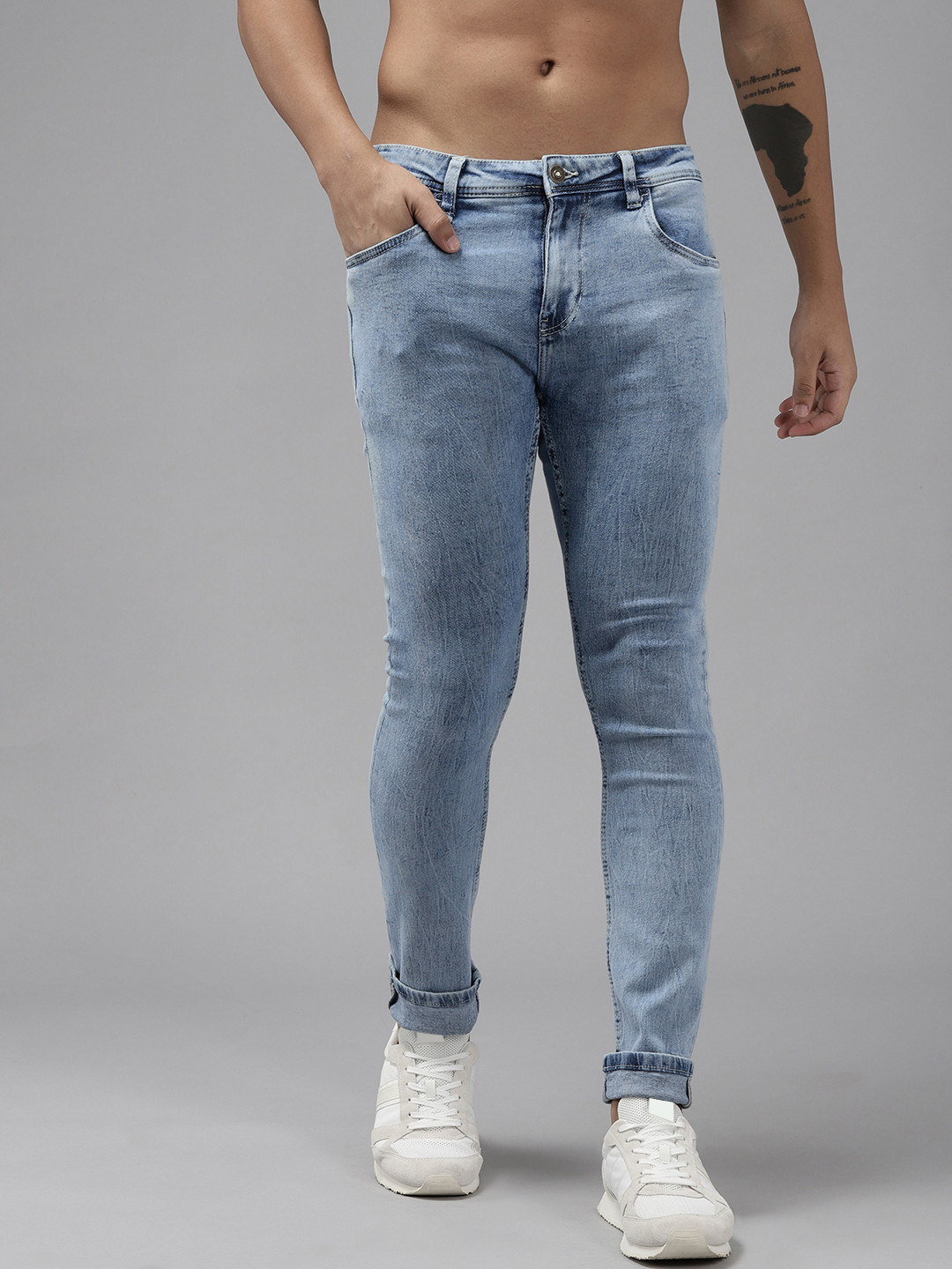 

The Roadster Lifestyle Co. Men Blue Skinny Fit Light Fade Stretchable Jeans