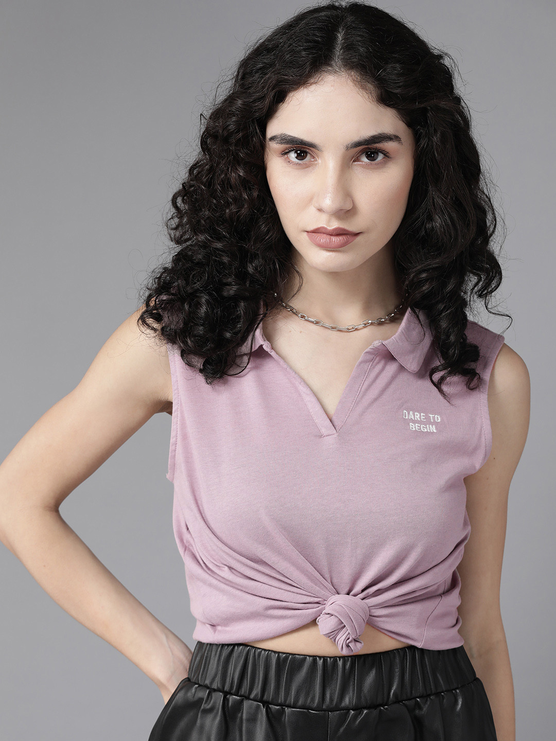 

Roadster Women Mauve Solid Pure Cotton T-shirt