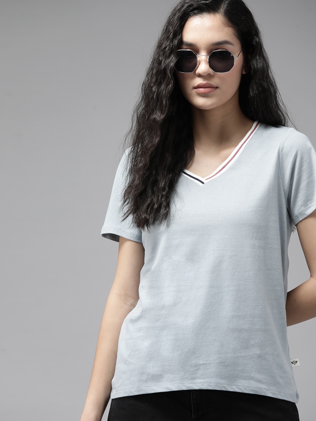 

The Roadster Lifestyle Co. V-Neck Pure Cotton T-shirt, Blue