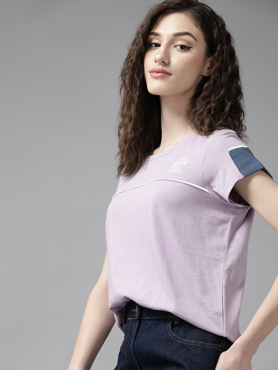 

The Roadster Lifestyle Co. Women Lavender Solid Pure Cotton Regular Fit T-shirt