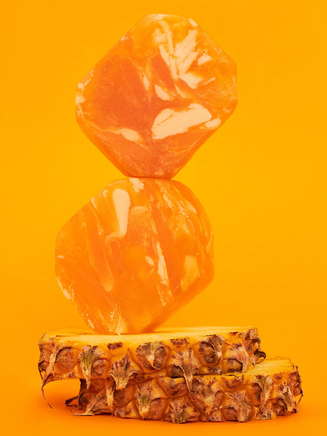 

BEWAKOOF COSMOS Orange Gemstone Bath Bar- 125g