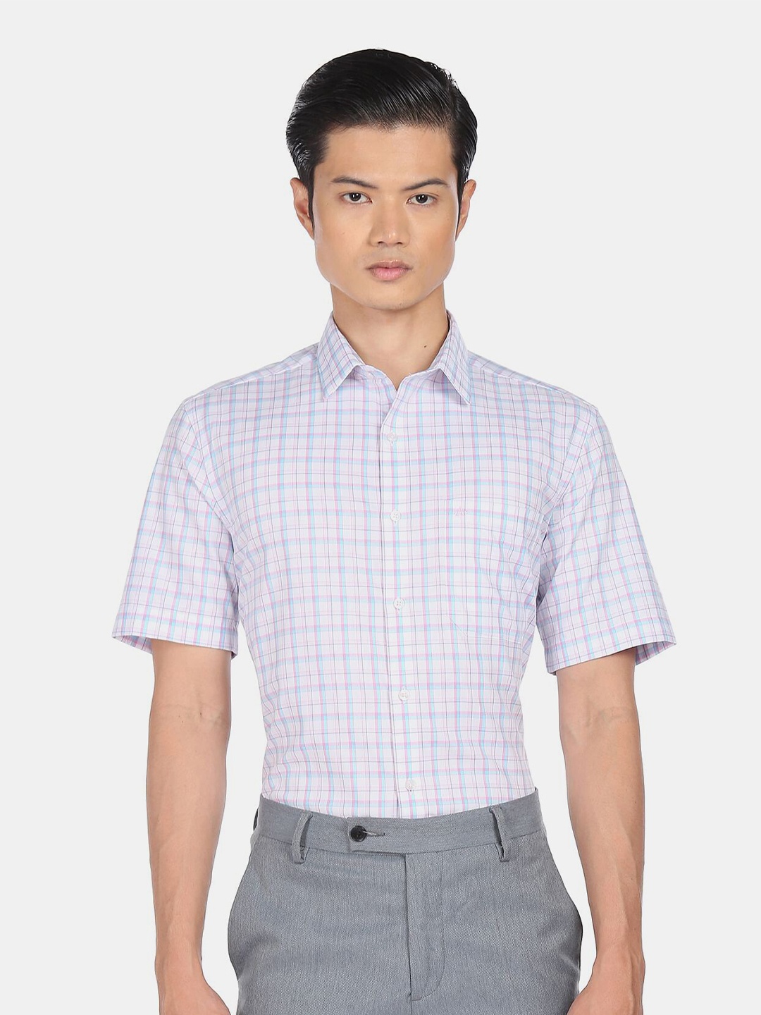

Arrow Men Pink Checked Pure Cotton Formal Shirt