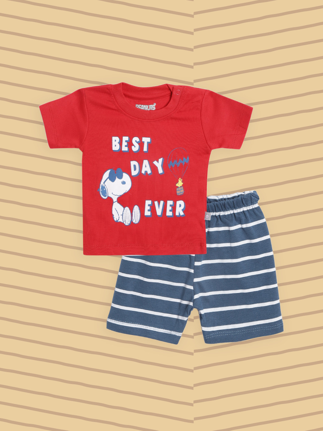 

TINYO Infant Boys Red & Navy Blue Pure Cotton Snoopy Print T-shirt with Striped Shorts