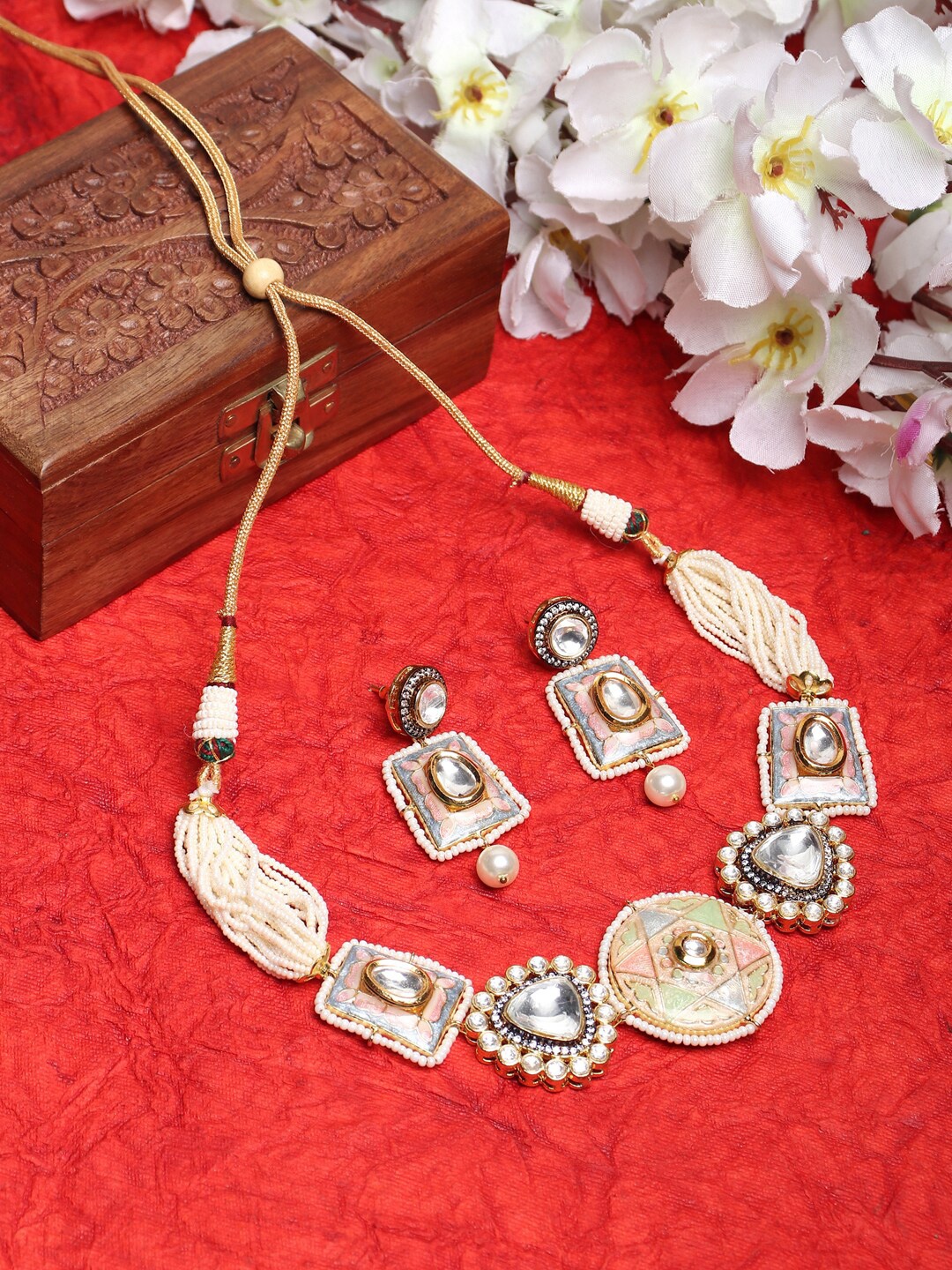 

Runjhun Women Multicoloured Gold-Plated Stone Studded Jewellery Set, Multi