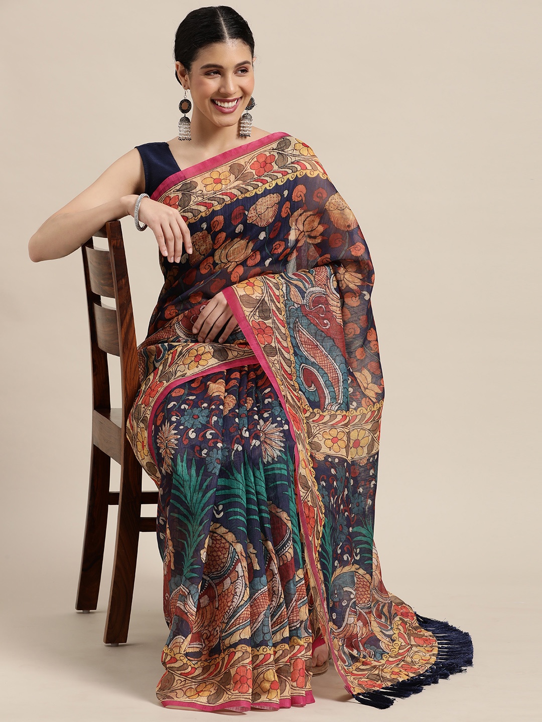

VASTRANAND Navy Blue Kalamkari Jaali Linen Blend Saree