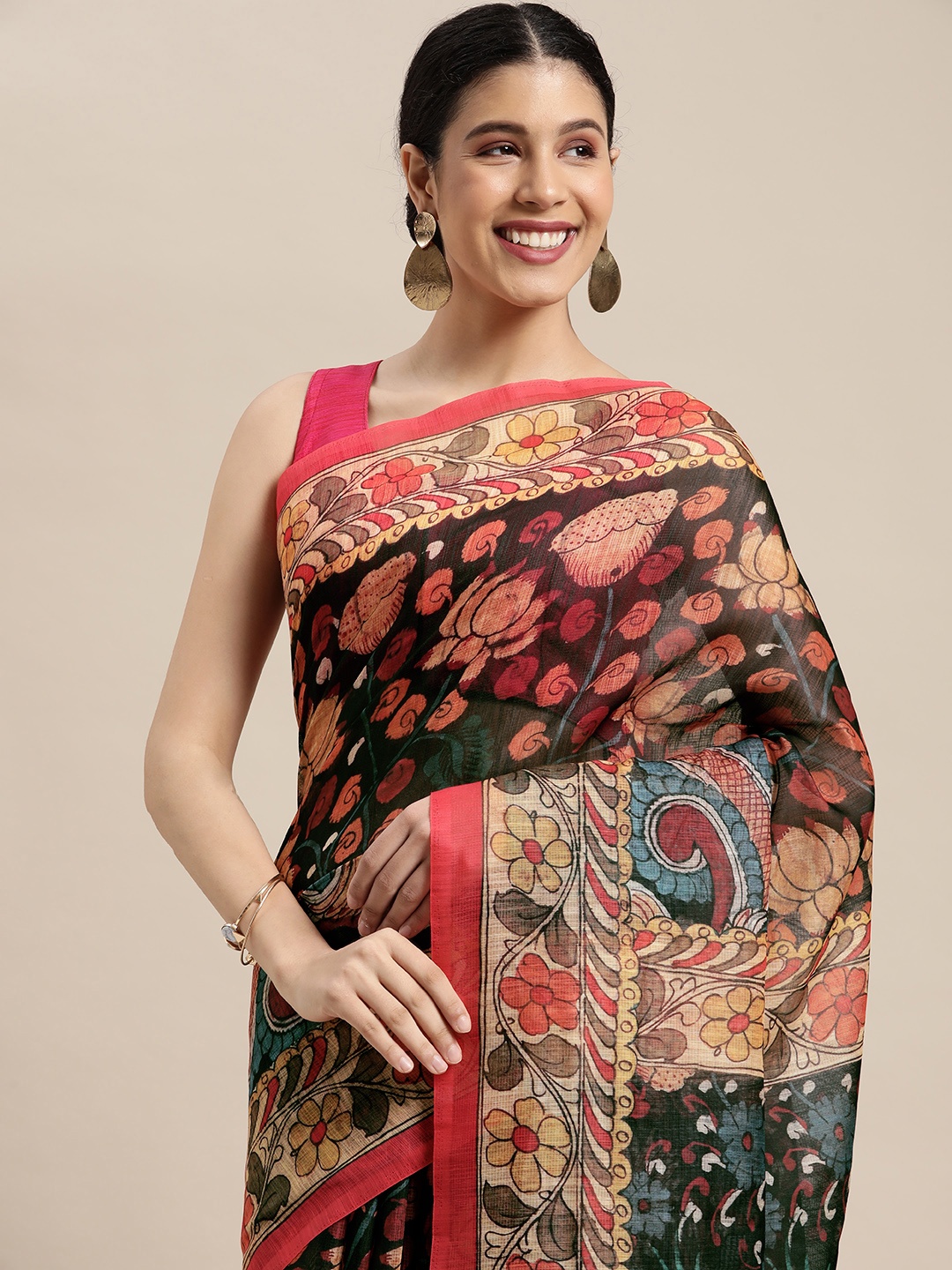 

VASTRANAND Black & Peach-Coloured Kalamkari Linen Blend Saree
