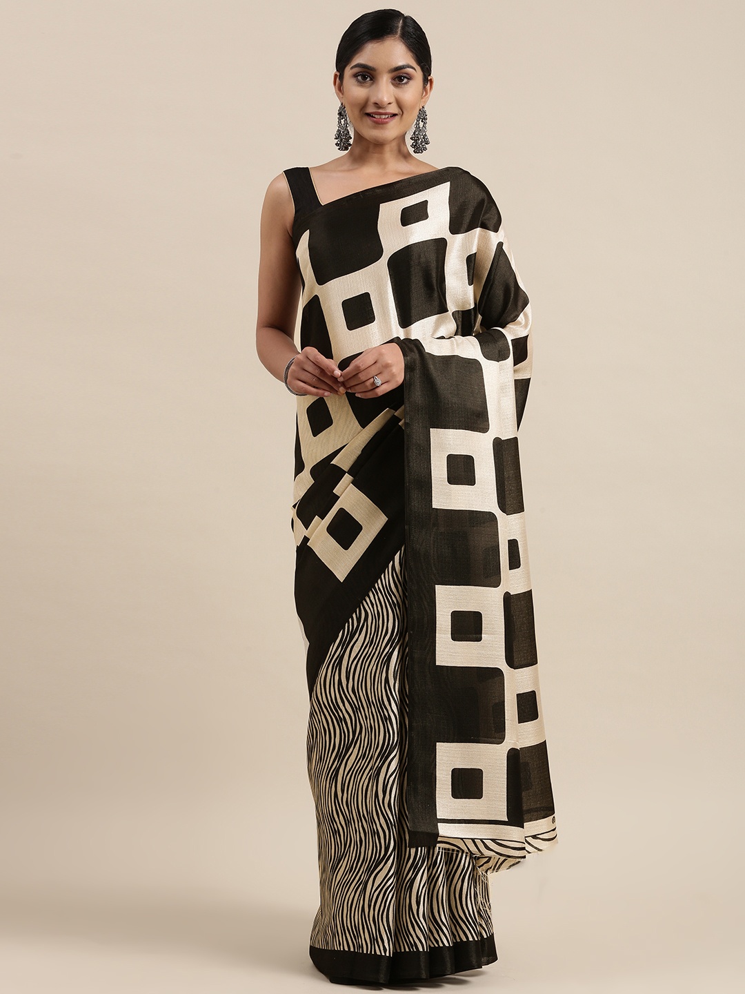 

Pothys White & Black Printed Saree