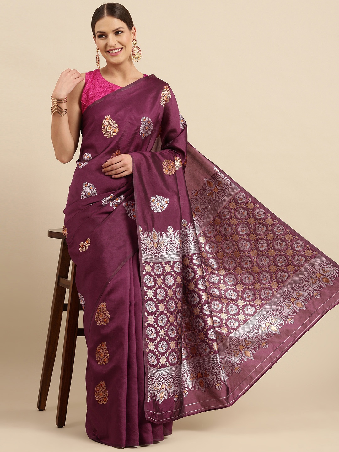 

Anouk Magenta & Gold-Toned Ethnic Motifs Woven Design Silk Blend Kanjeevaram Saree