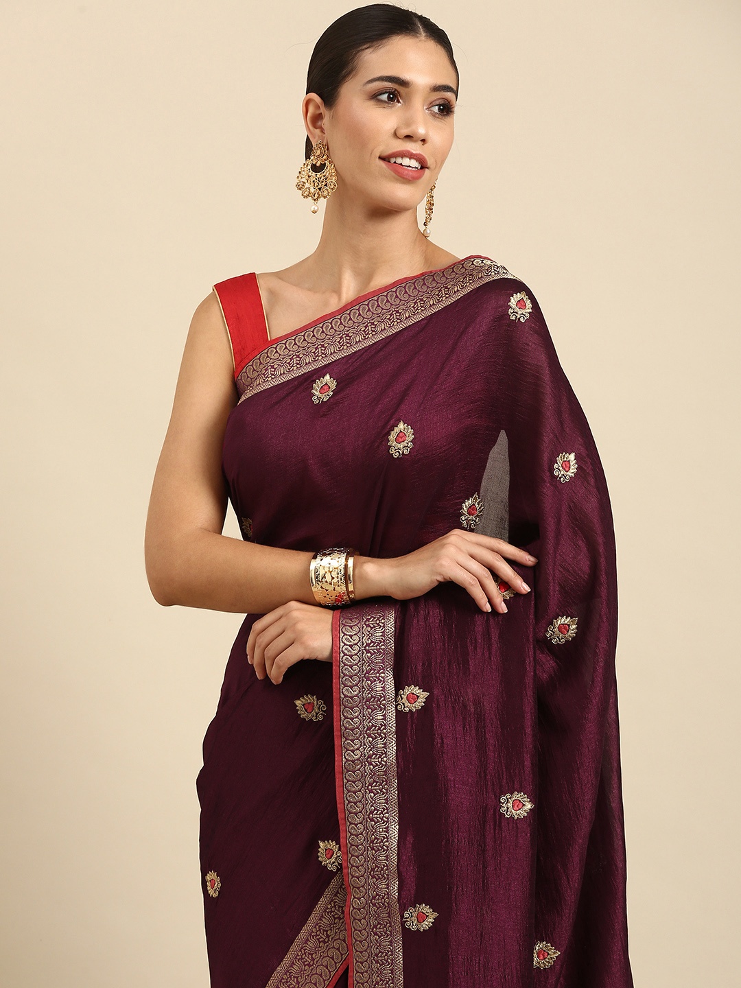 

Anouk Magenta & Gold-Toned Ethnic Motifs Embroidered Silk Blend Banarasi Saree