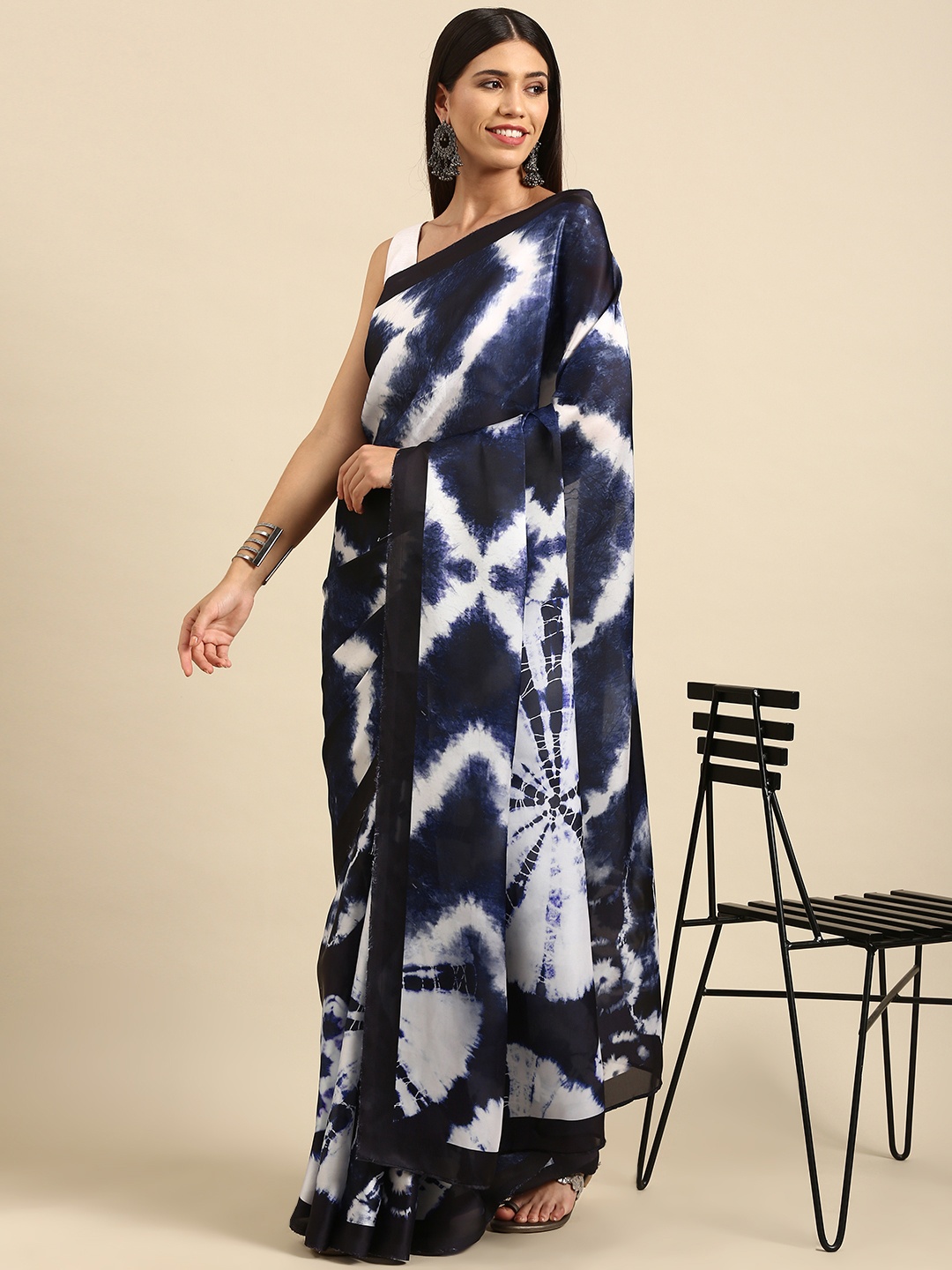 

Anouk Navy Blue & White Tie and Dye Saree