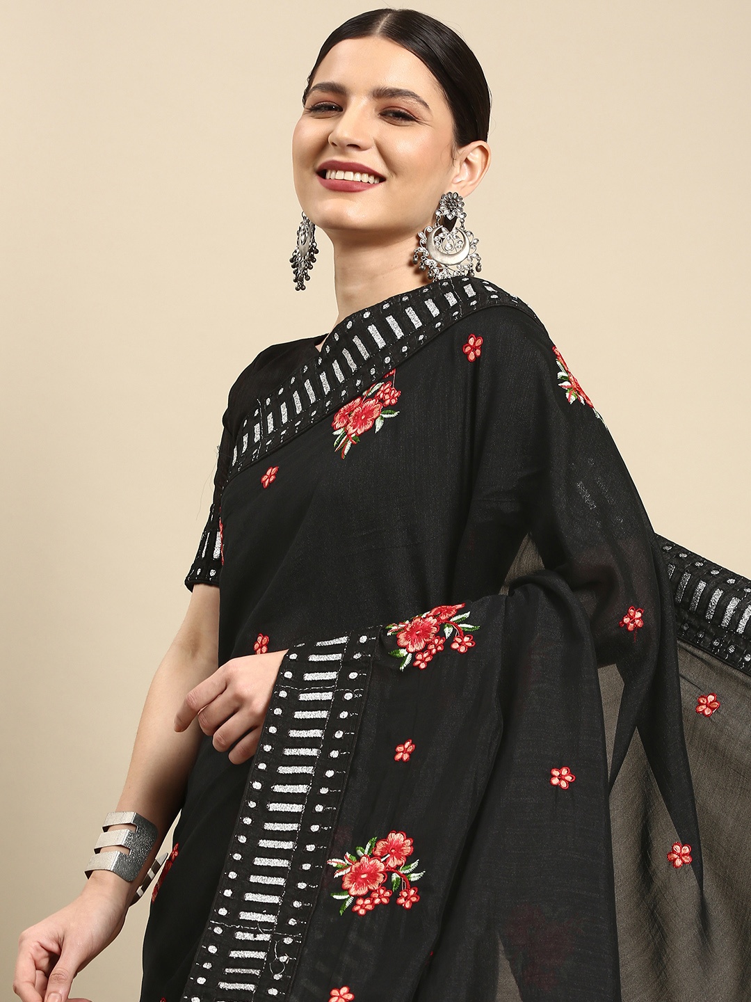 

Anouk Black & Red Floral Embroidered Silk Blend Celebrity Saree
