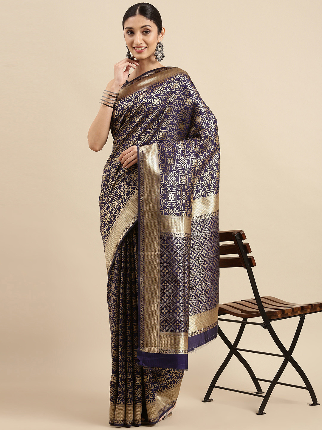 

Anouk Navy Blue & Gold-Toned Ethnic Motifs Zari Pure Silk Celebrity Saree