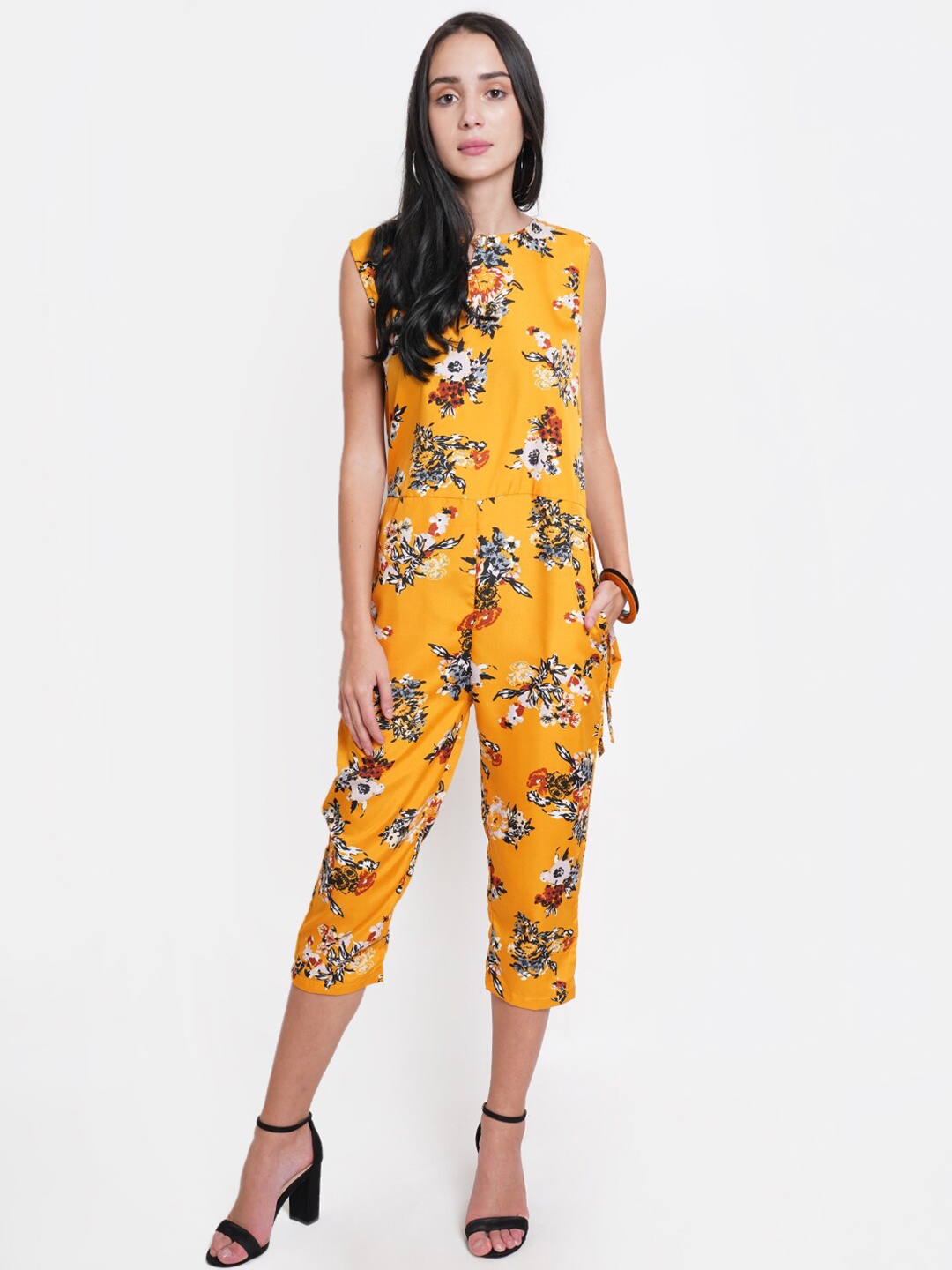 

Purple State Women Yellow & Black Printed Sleeveless Capri Jumpsuit