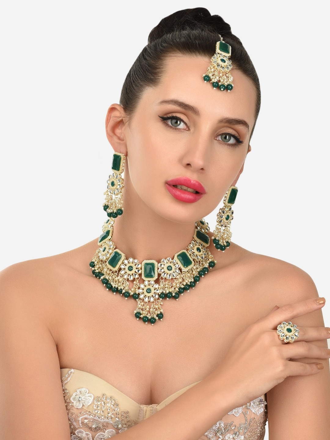 

Zaveri Pearls Green Gold-Plated Stones & Beads Bridal Kundan Studded Jewellery Set