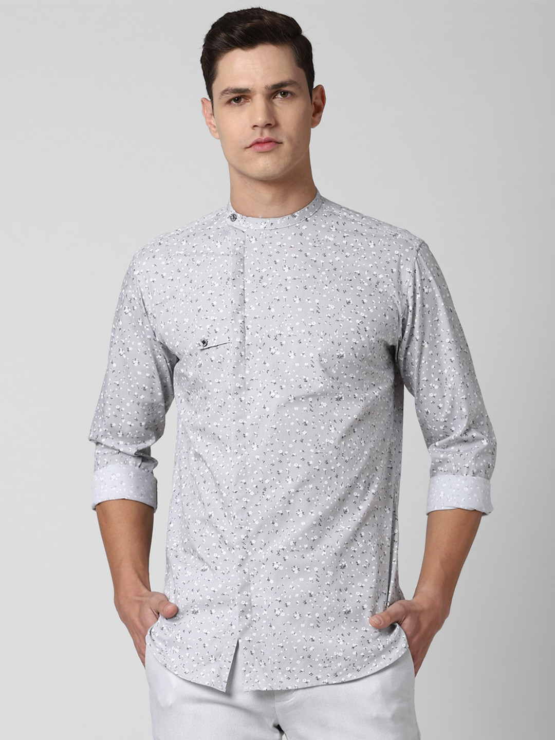 

V Dot Men Grey Slim Fit Floral Printed Casual Shirt