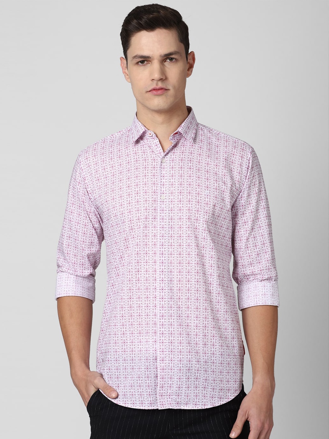 

V Dot Men Pink Slim Fit Floral Printed Casual Shirt