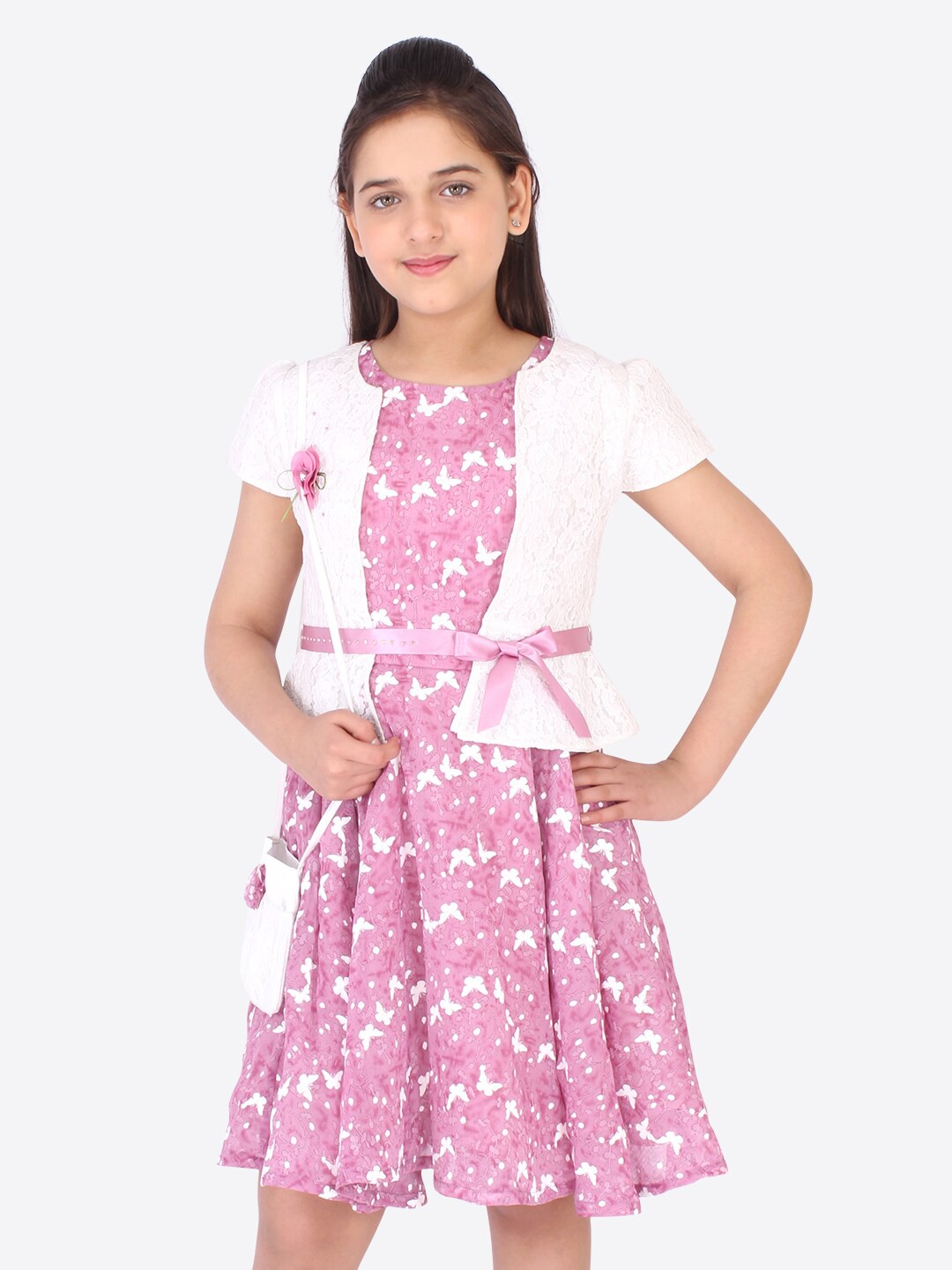 

CUTECUMBER Mauve & White Layered Georgette Belted Dress with Jacket & Sling Bag