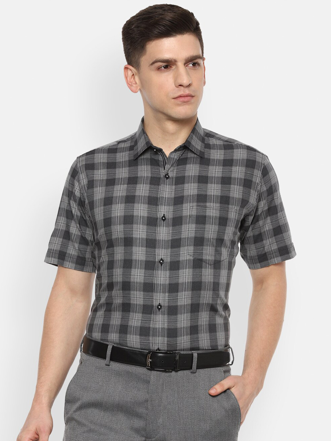 

Van Heusen Men Grey Checked Pure Cotton Formal Shirt