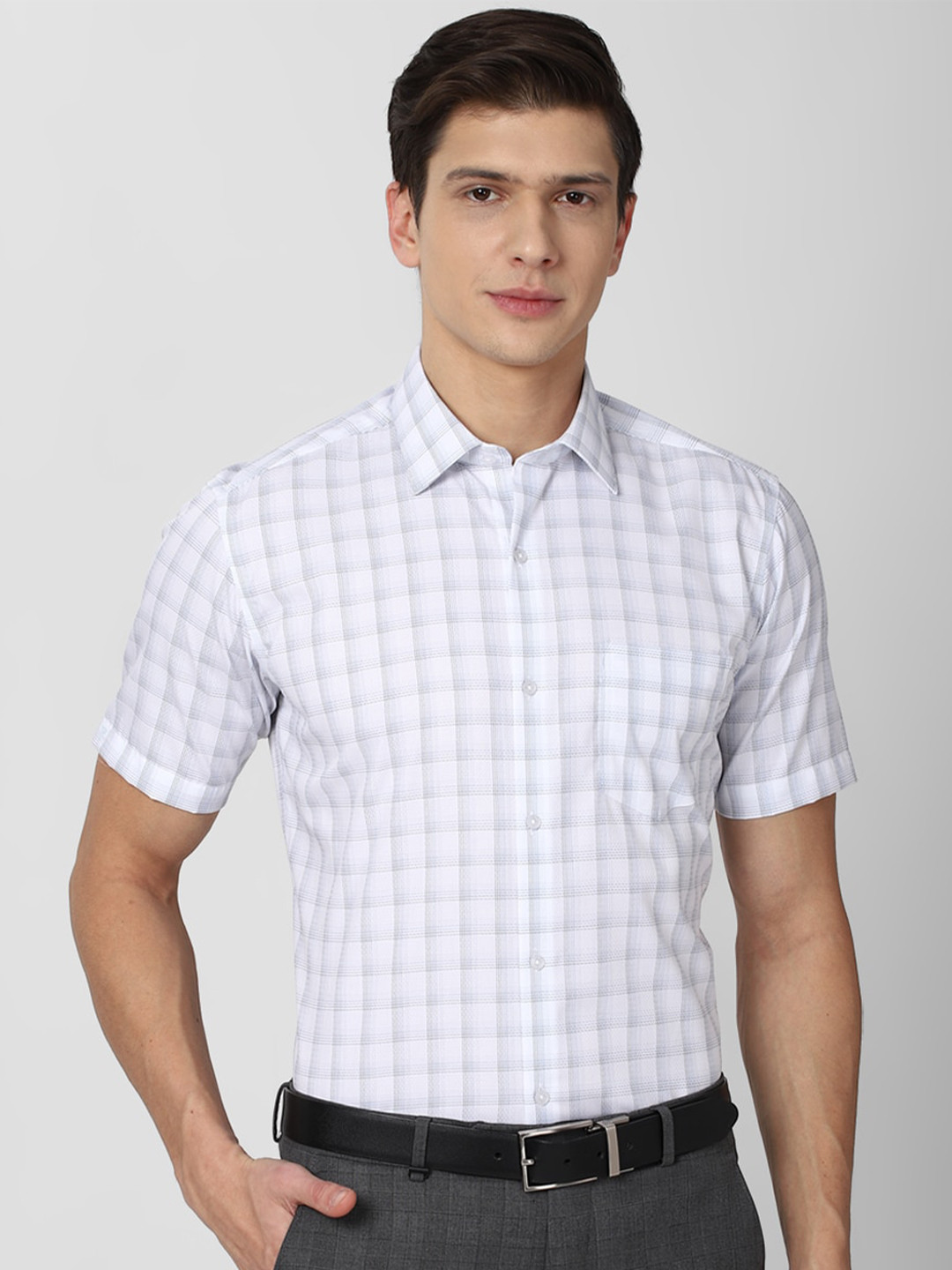 

Van Heusen Men White Slim Fit Checked Cotton Formal Shirt