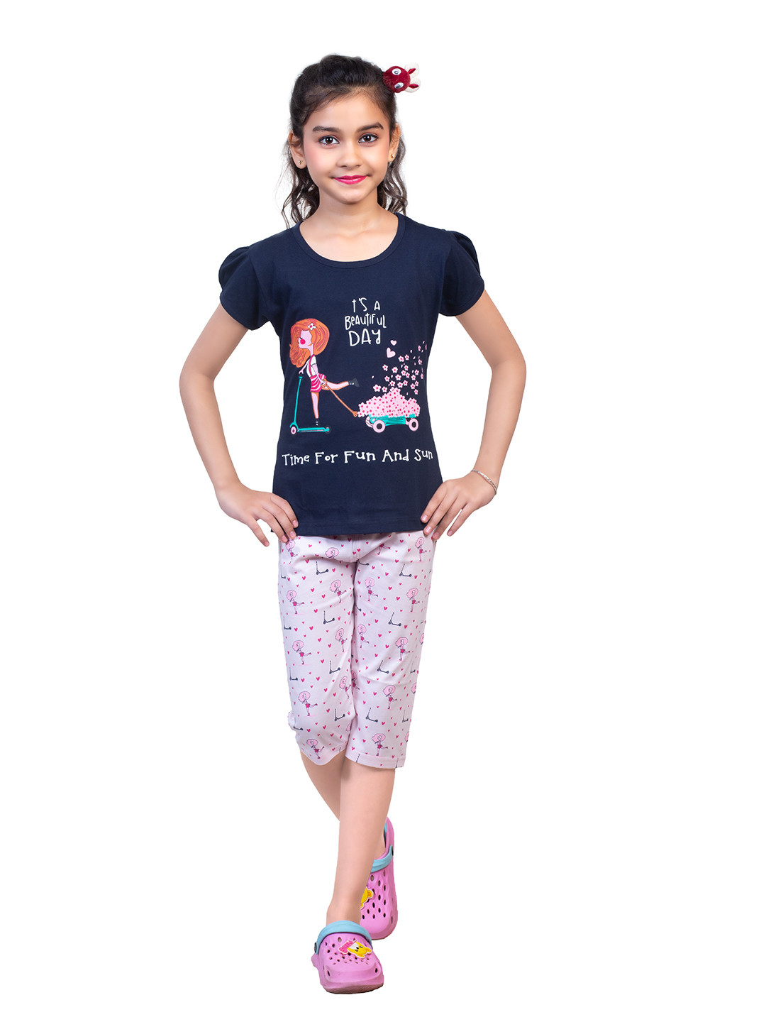 

Nottie Planet Girls Navy Blue & Pink Printed T-shirt with Capris