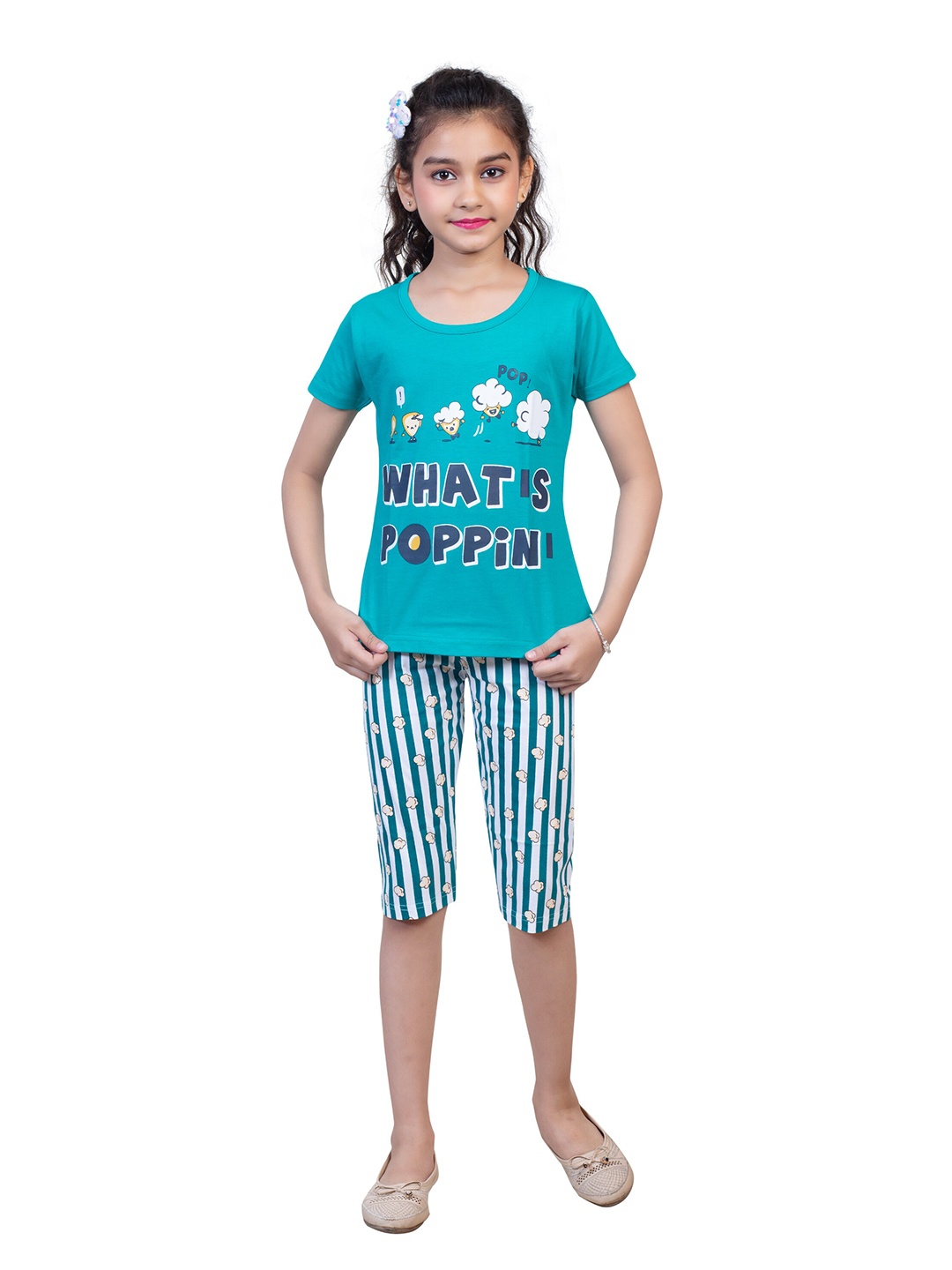 

Nottie Planet Girls Green & White Printed Night Suit