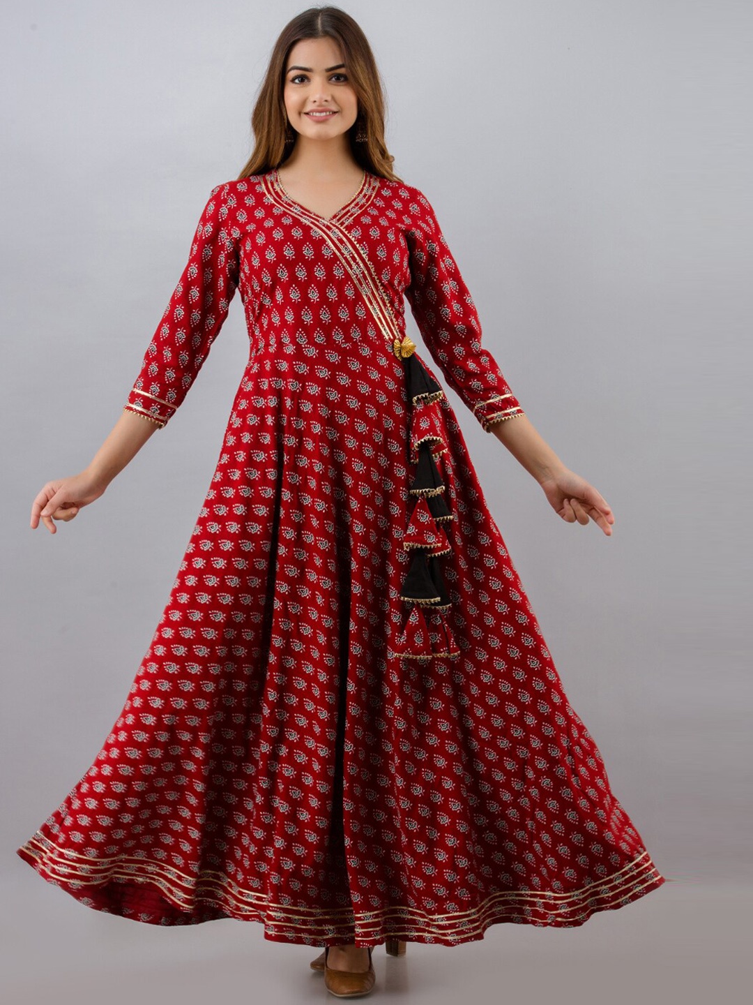 

KALINI Women Maroon & Gold-Toned Ethnic Motifs Printed Flared Sleeves Gotta Patti Anarkali Kurta