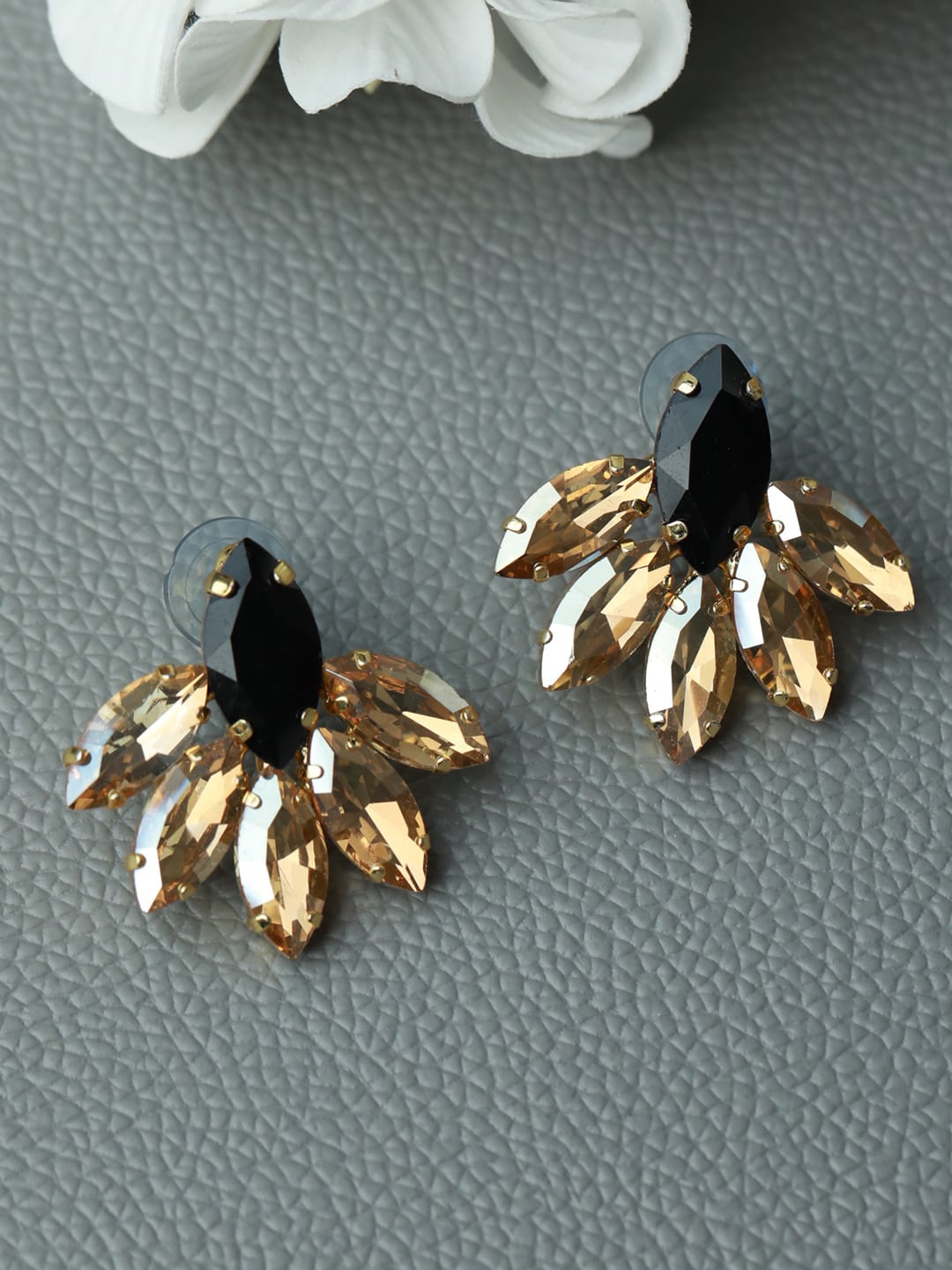 

PRITA BY PRIYAASI Gold-Toned Floral Rhinestone Studs Earrings