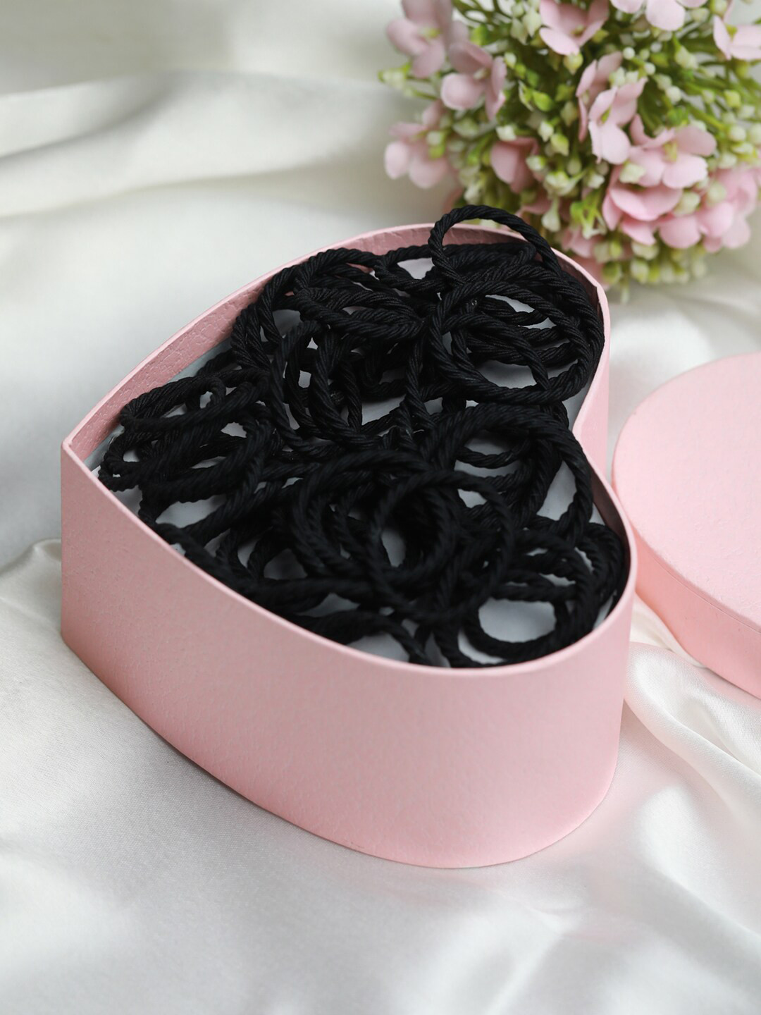 

PRITA BY PRIYAASI Women Black Pack Of 100 Ponytail Holders