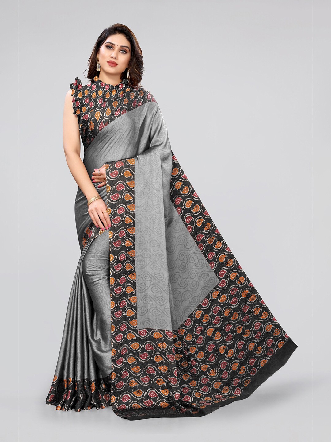 

KALINI Grey & Black Paisley Bandhani Chiffon Saree