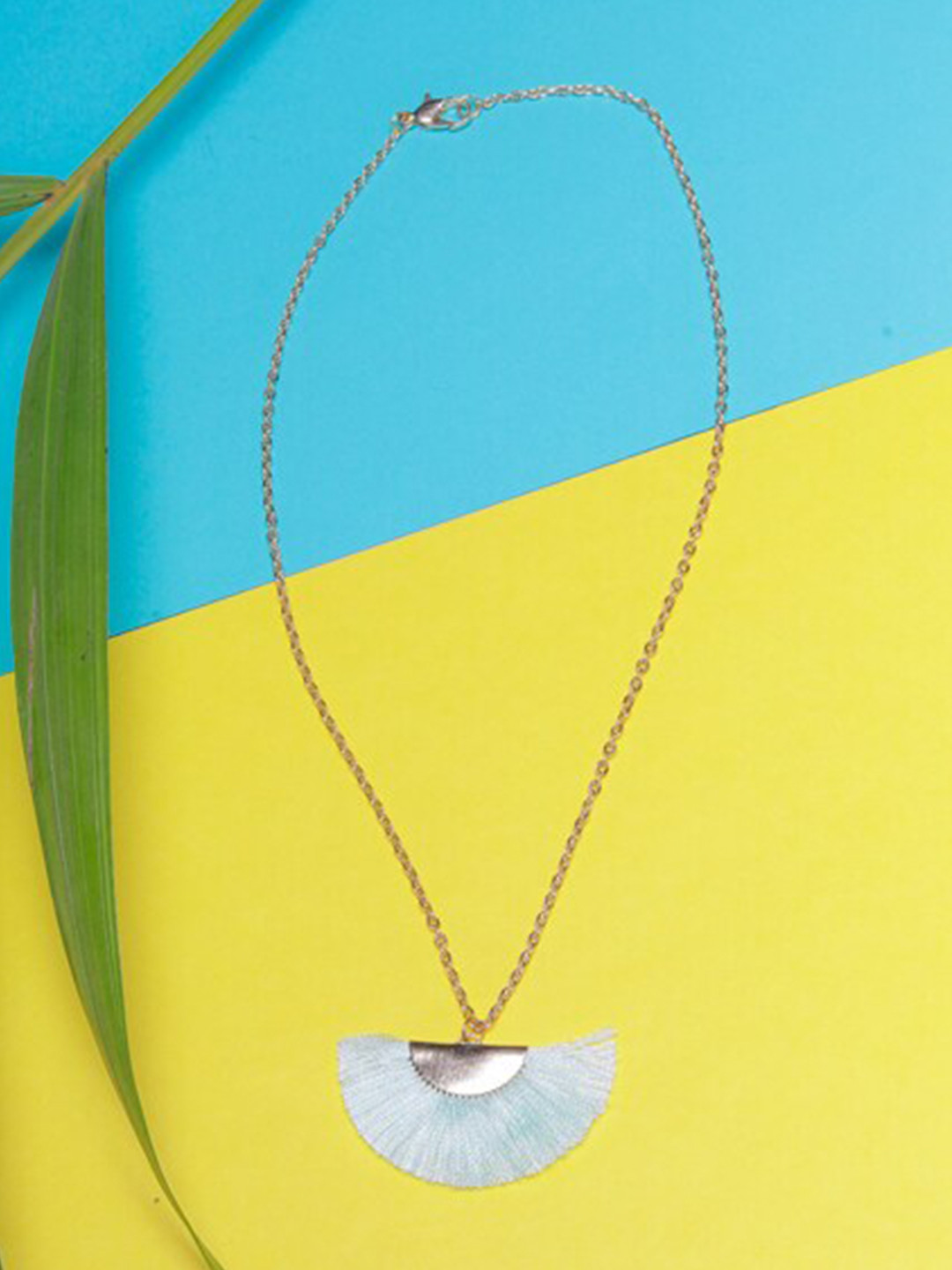 

DIVA WALK Gold-Toned Brass Gold-Plated Tasseled Minimal Necklace