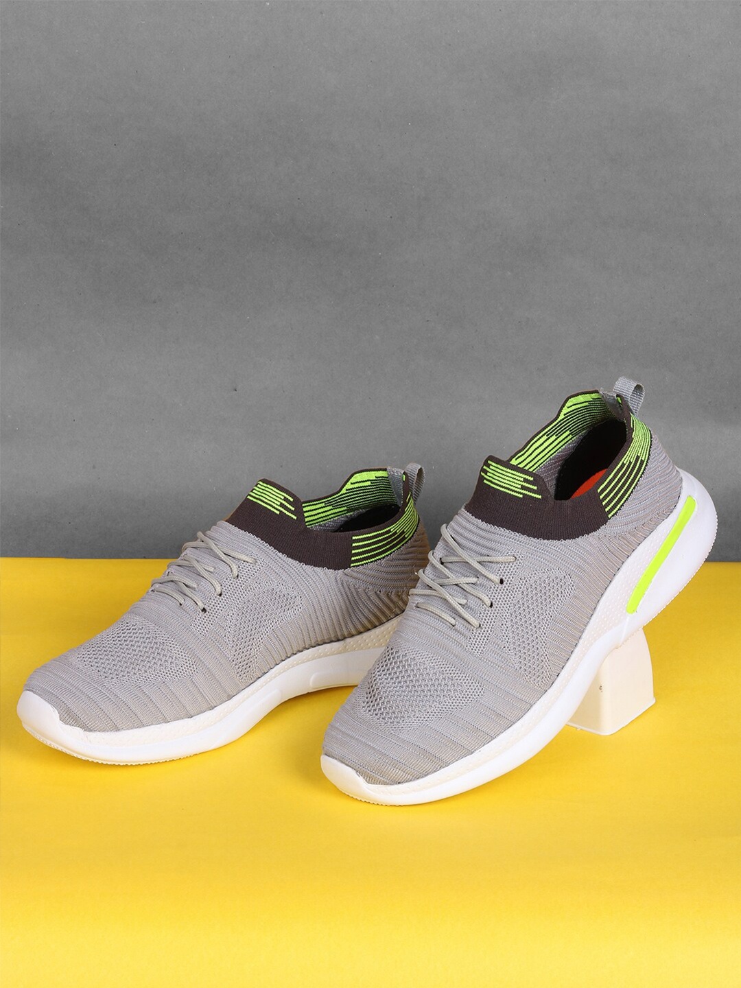 

CLYMB Men Grey Mesh Running Sports Shoes