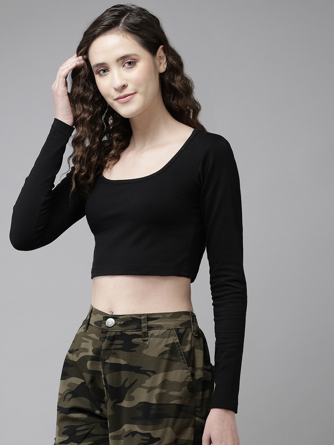 

The Dry State Black Solid Crop Top