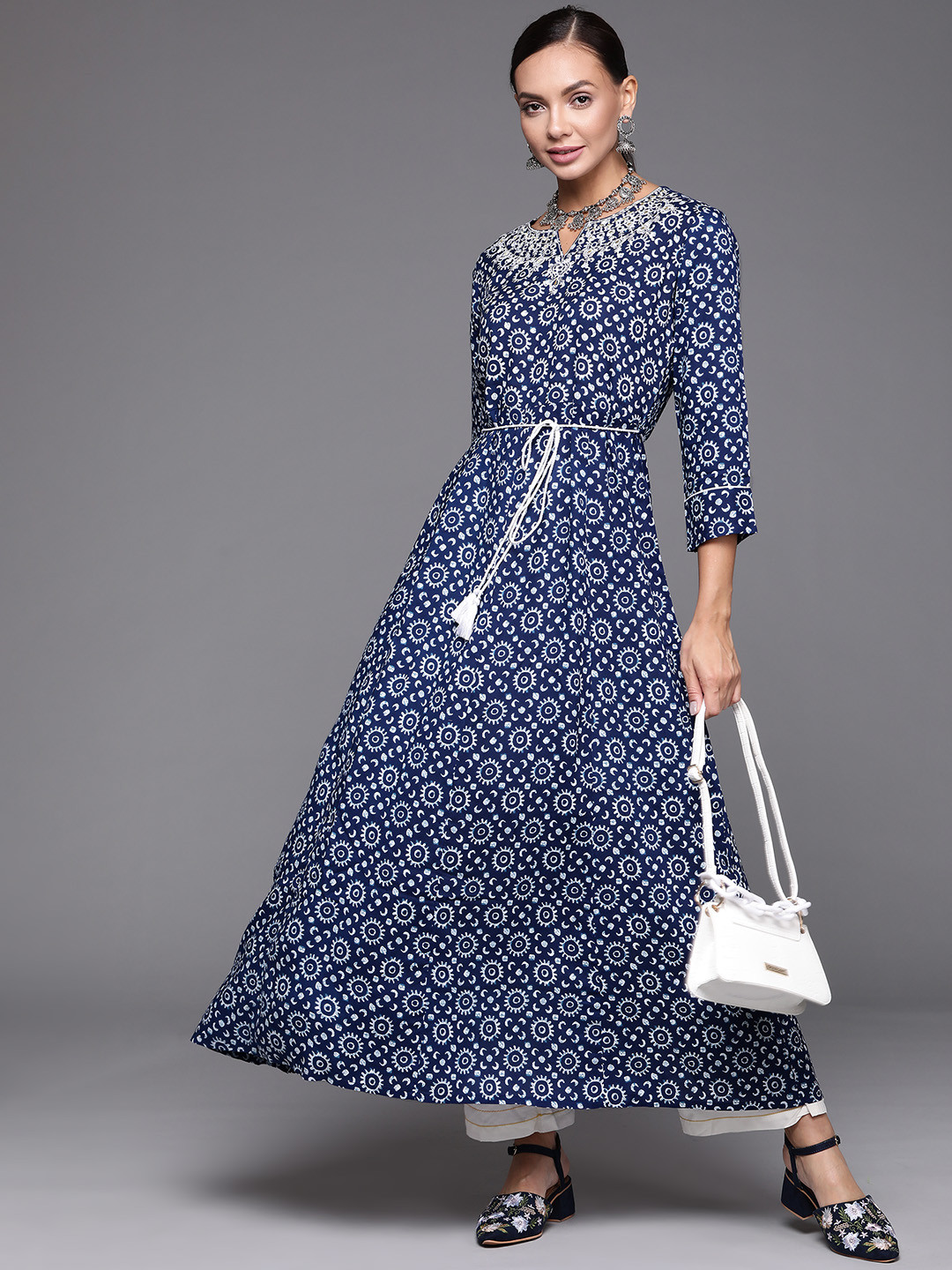 

Indo Era Women Navy Blue Ethnic Motifs Printed Kurta
