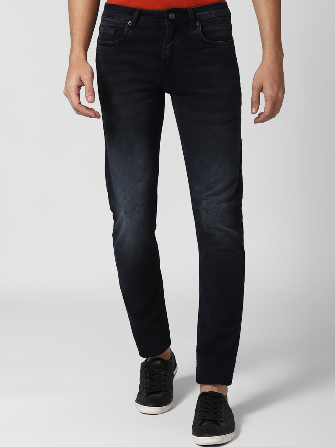 

Peter England Casuals Men Black Light Fade Jeans