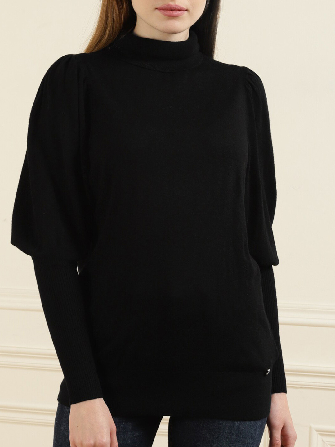 

Ted Baker Women Black Solid Pullover