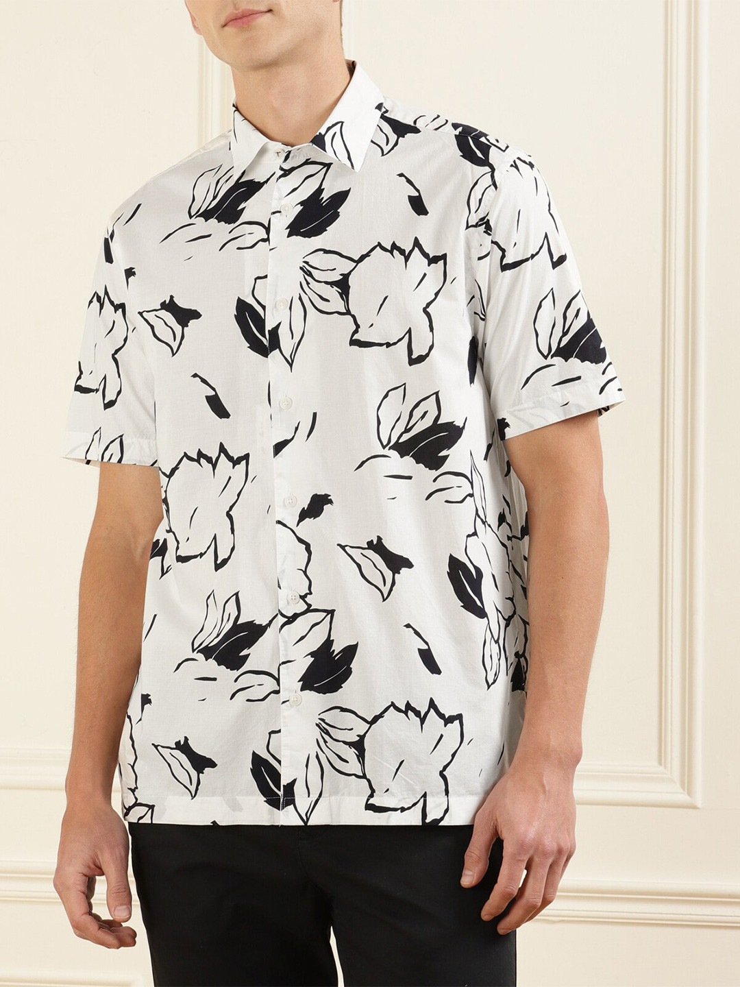 

Ted Baker Men White & Black Classic Regular Fit Printed Pure Cotton Casual Shirt