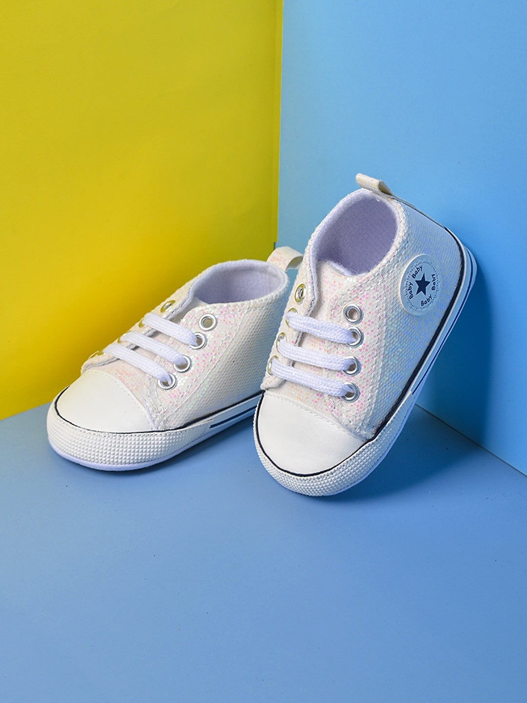 

POPLINS Kids White Cotton Booties