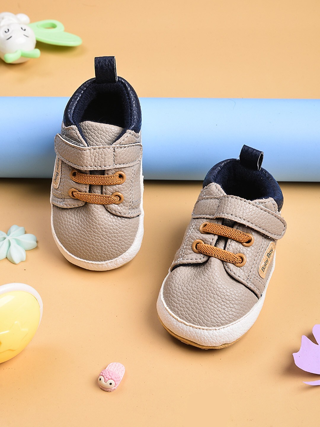 

POPLINS Kids Grey Solid Cotton Booties