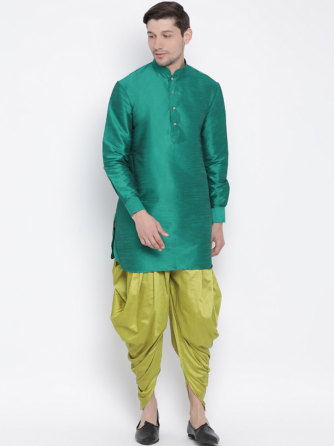 

VASTRAMAY Men Green Kurta with Dhoti Pants